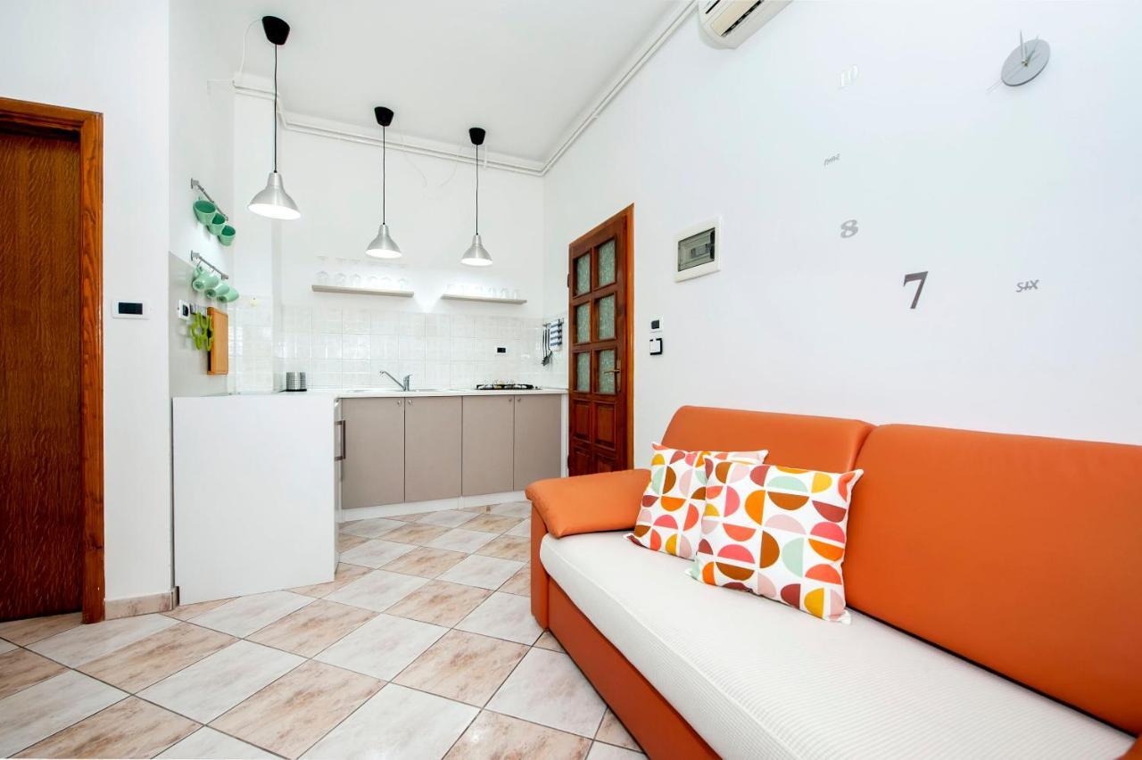 Apartments Milan Ровінь Екстер'єр фото