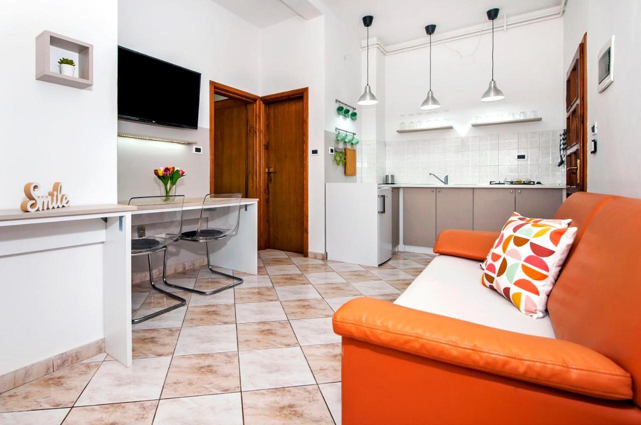 Apartments Milan Ровінь Екстер'єр фото