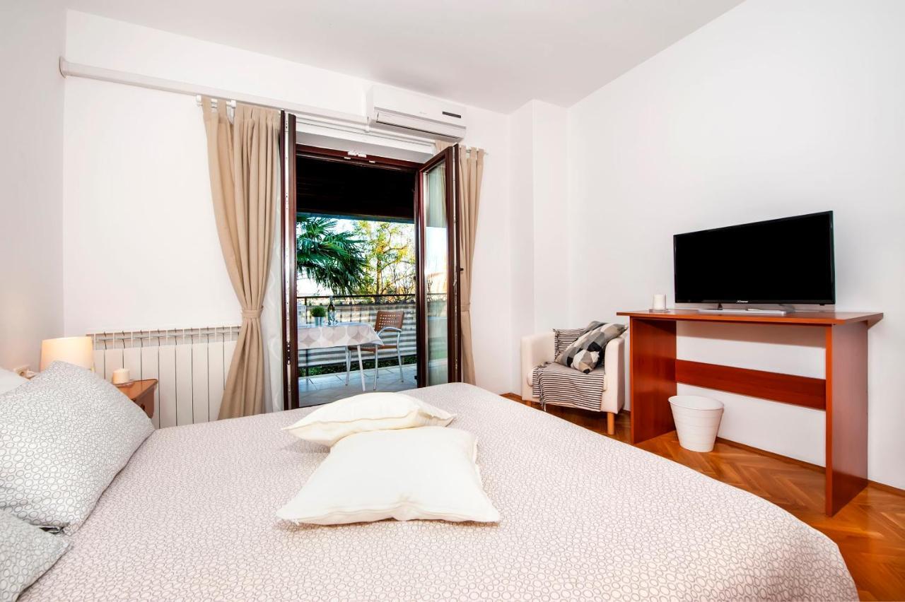 Apartments Milan Ровінь Екстер'єр фото