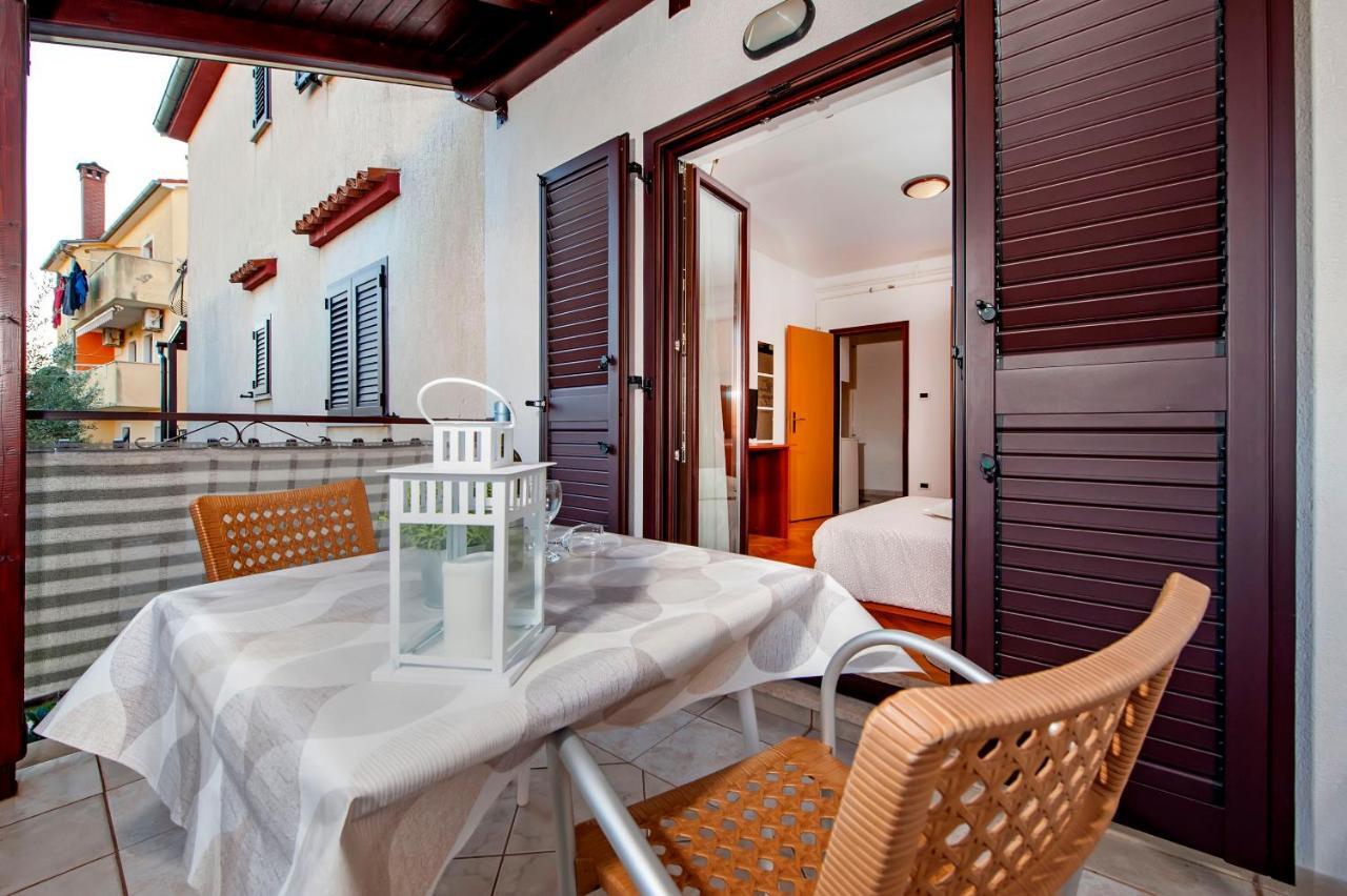 Apartments Milan Ровінь Екстер'єр фото